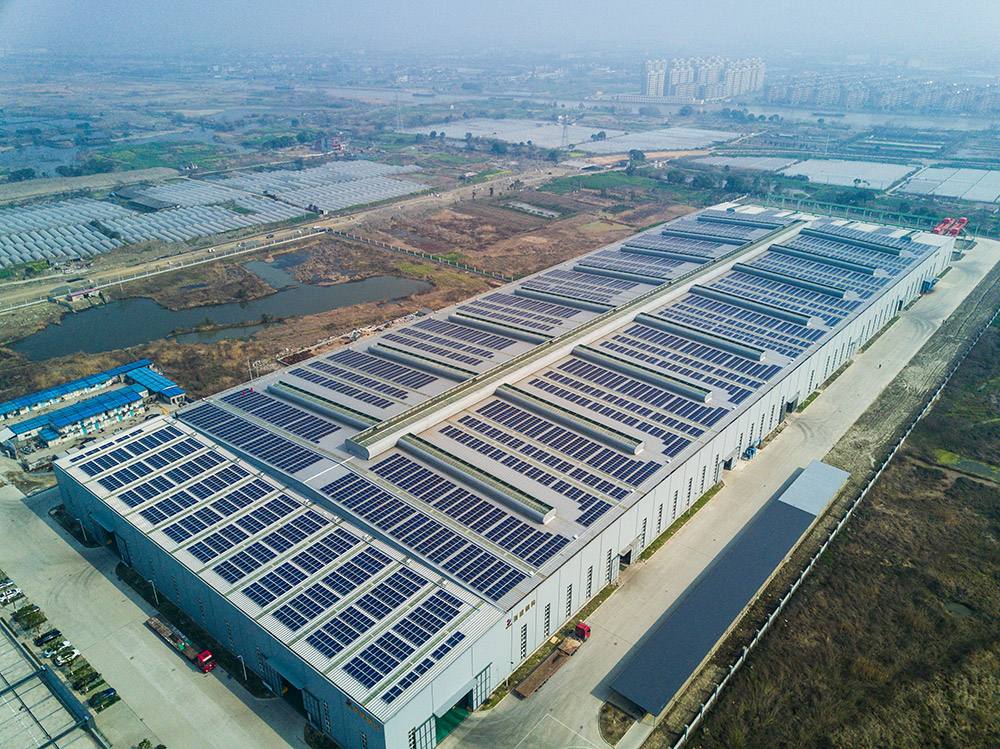 大型廠房屋頂如何判斷能否安裝光伏發(fā)電系統(tǒng)?(圖1)