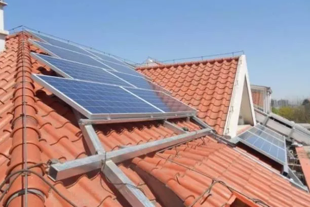 低絕緣阻抗如何影響光伏發電你曉得不?(圖1) 光伏發電公司哪家好