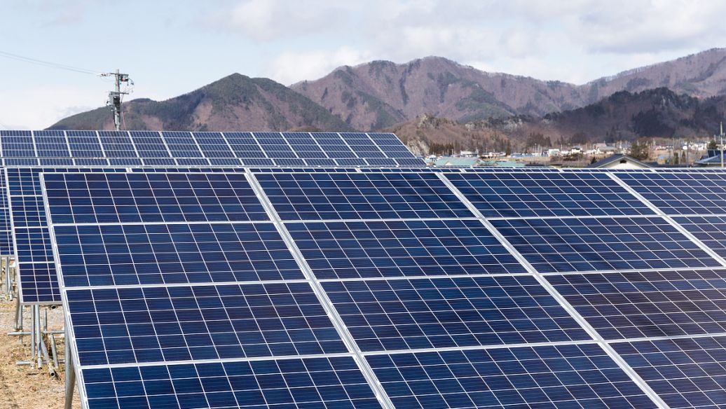 太陽能熱發(fā)電的戰(zhàn)略定位(圖1) 太陽能發(fā)電機(jī)